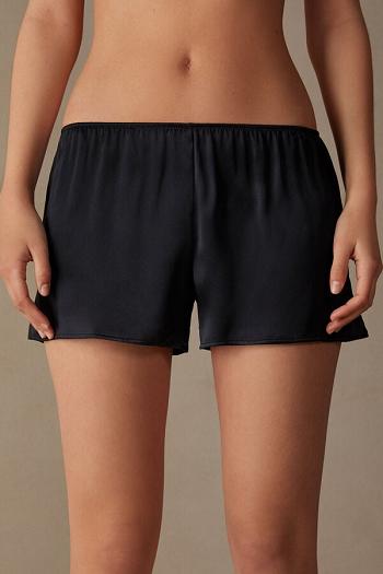 Intimssimi Smooth Silk-Satin Shorts Mustat | ZUSMJ20118