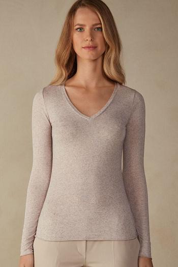 Intimssimi V-neck top in Modal Ultralight with Cashmere Natural | QUSUV20463